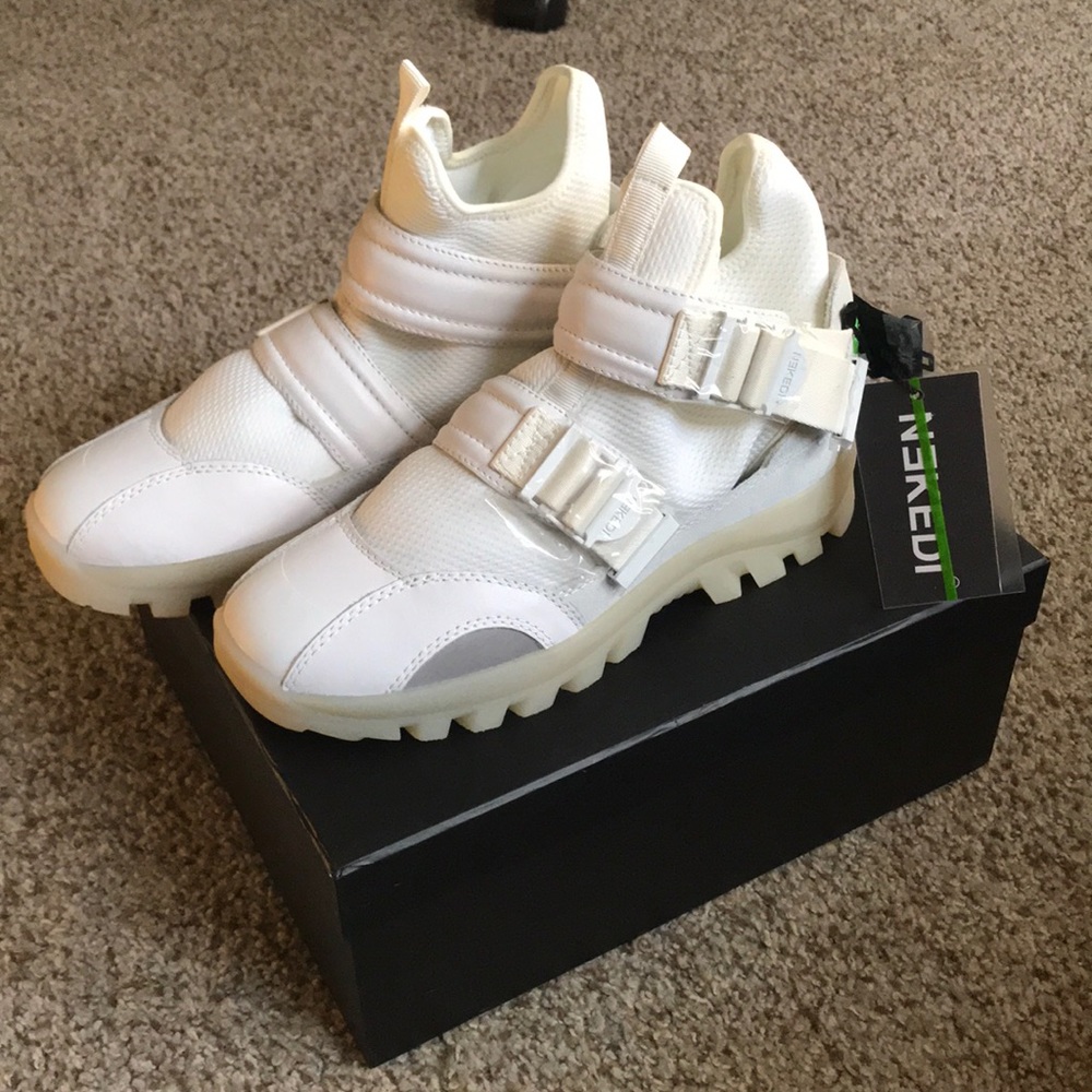 Nekedi Sneaker/Sandals